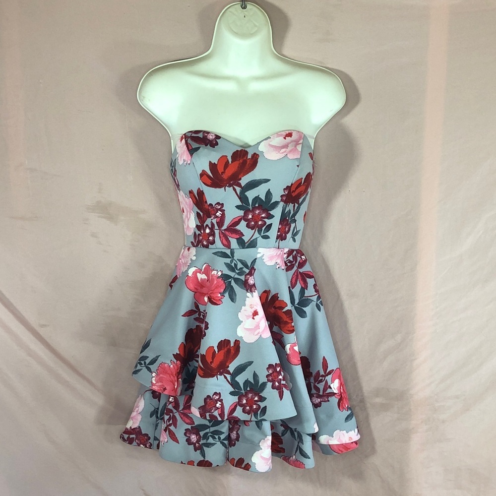 B. Darlin Strapless Dress with Floral Accent Size Small XS